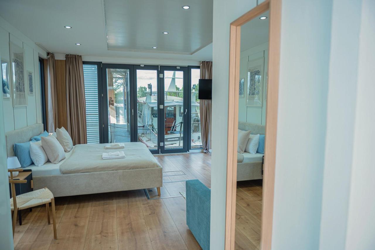 80Qm Privates Hausboot In Hamburg-Mitte 호텔 외부 사진